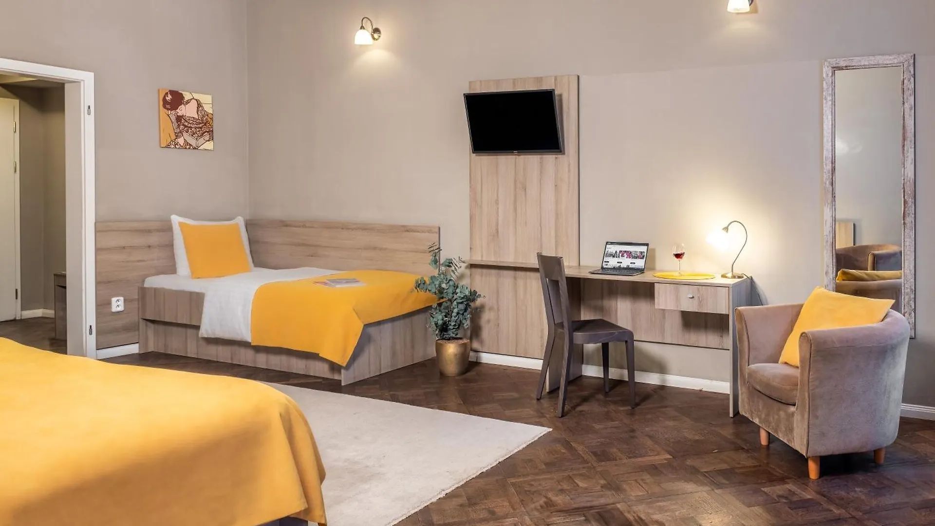 Hotel 
