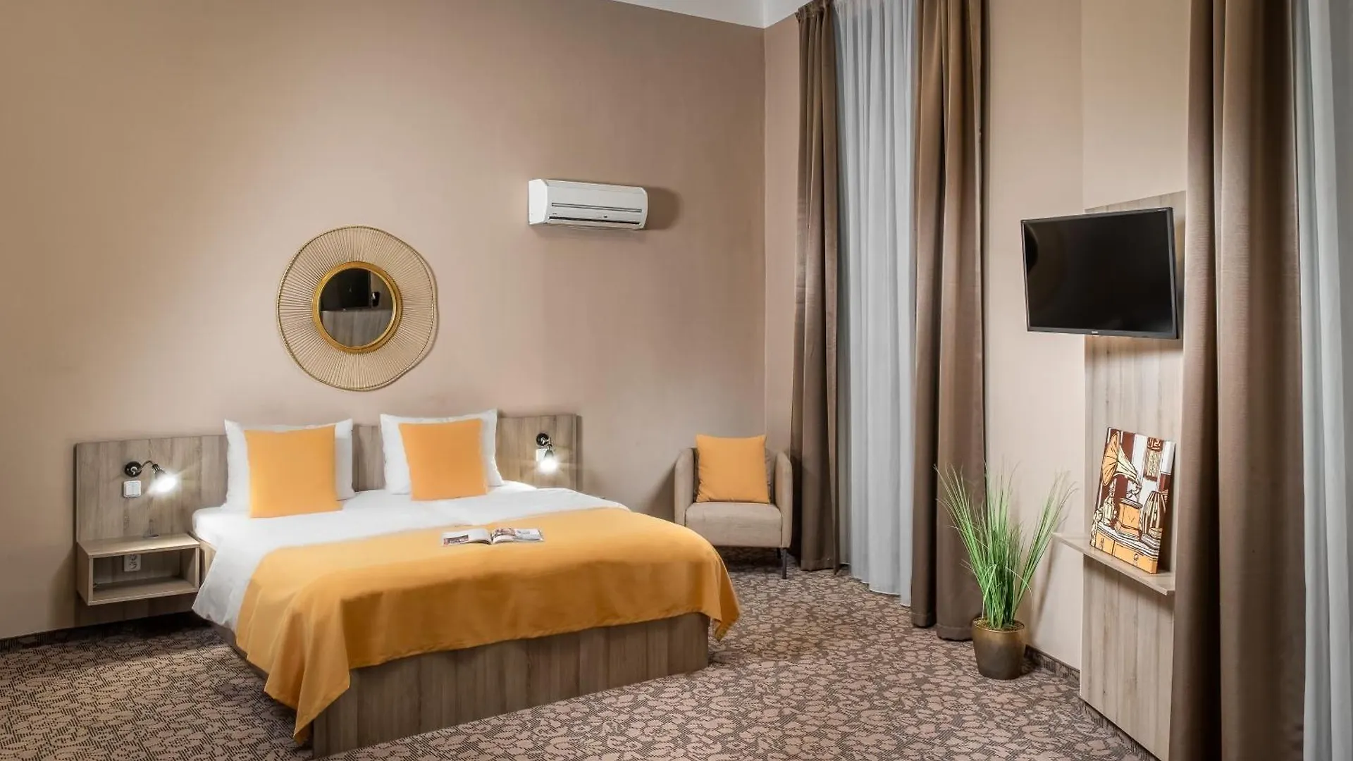 Hotel 