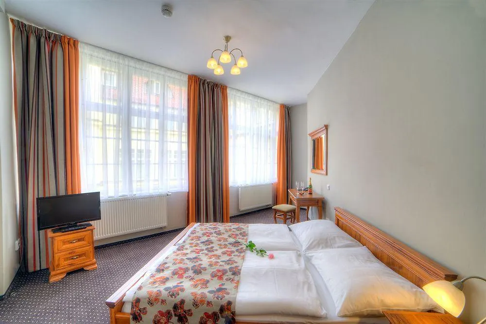 ***  Hotel 